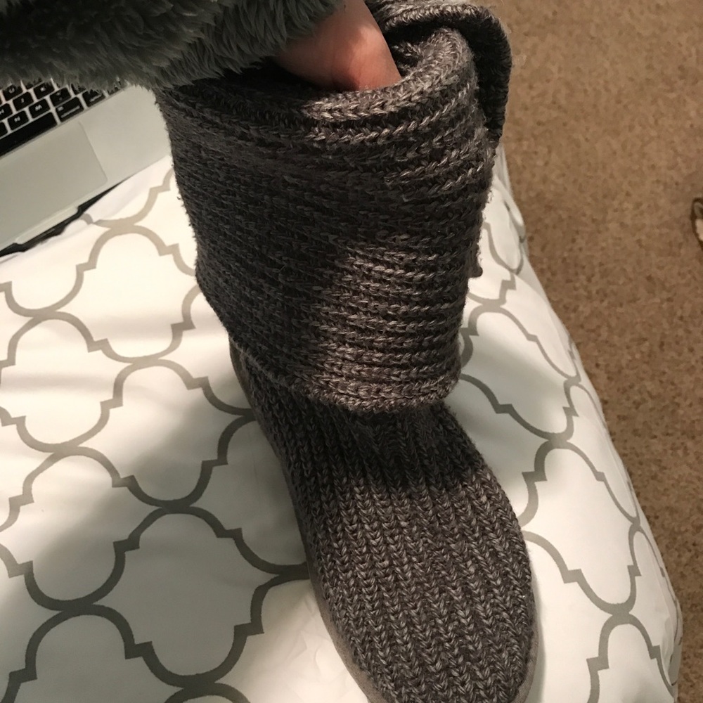 Knit Uggs - image 2
